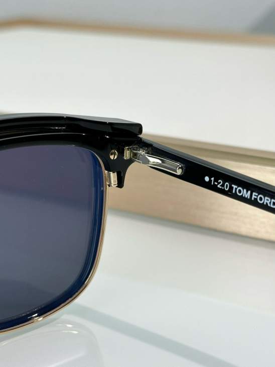 Picture of Tom Ford Sunglasses _SKUfw75732120fw